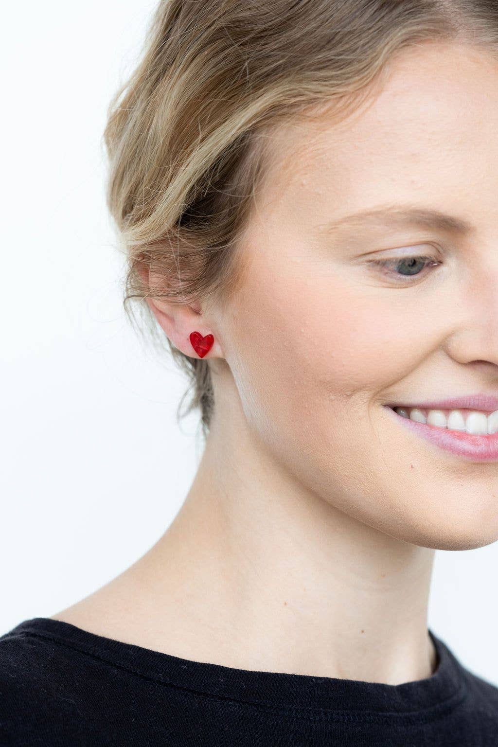 Spiffy & Splendid - Hand Drawn Heart Studs - Red