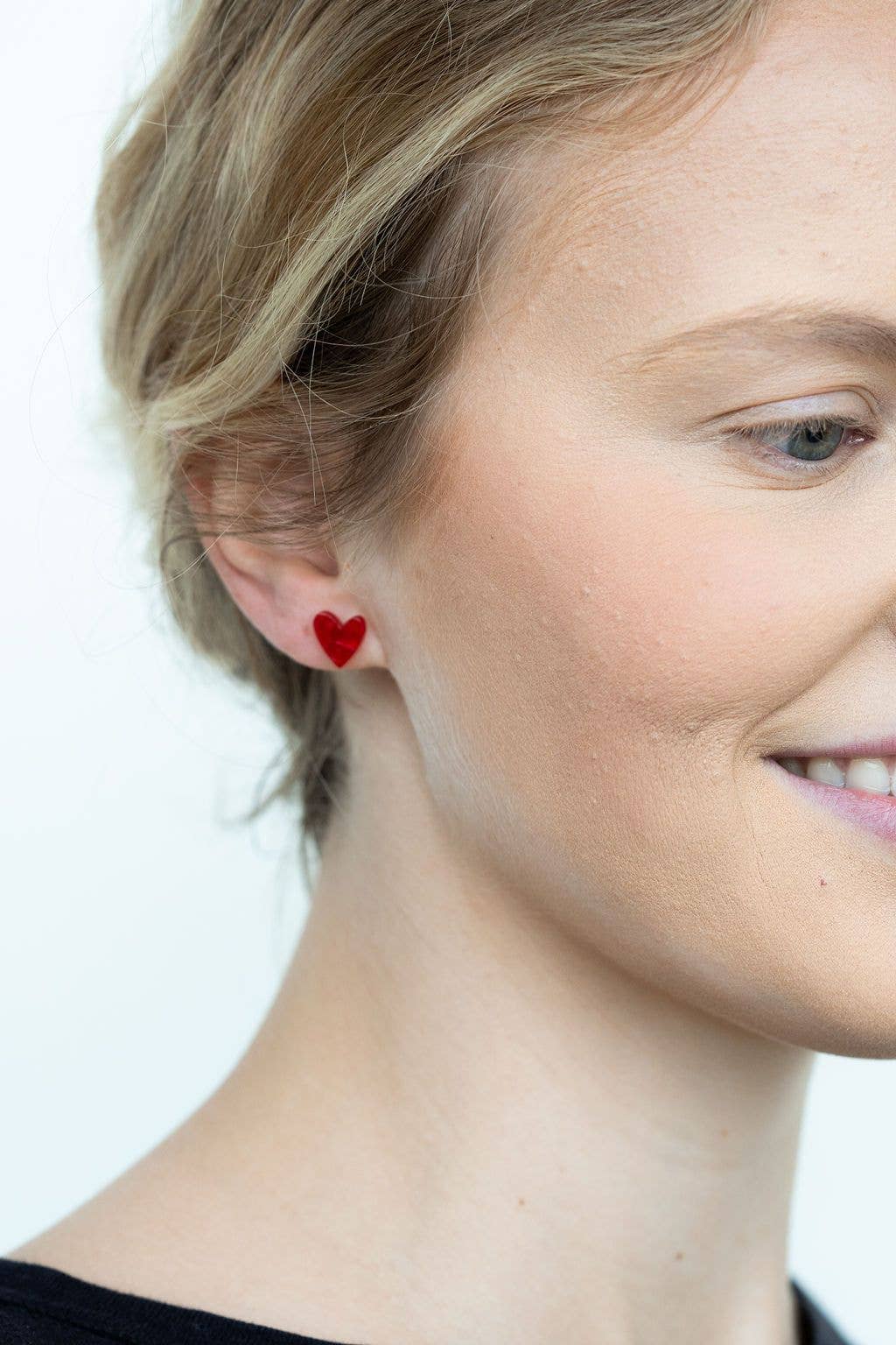 Spiffy & Splendid - Hand Drawn Heart Studs - Red