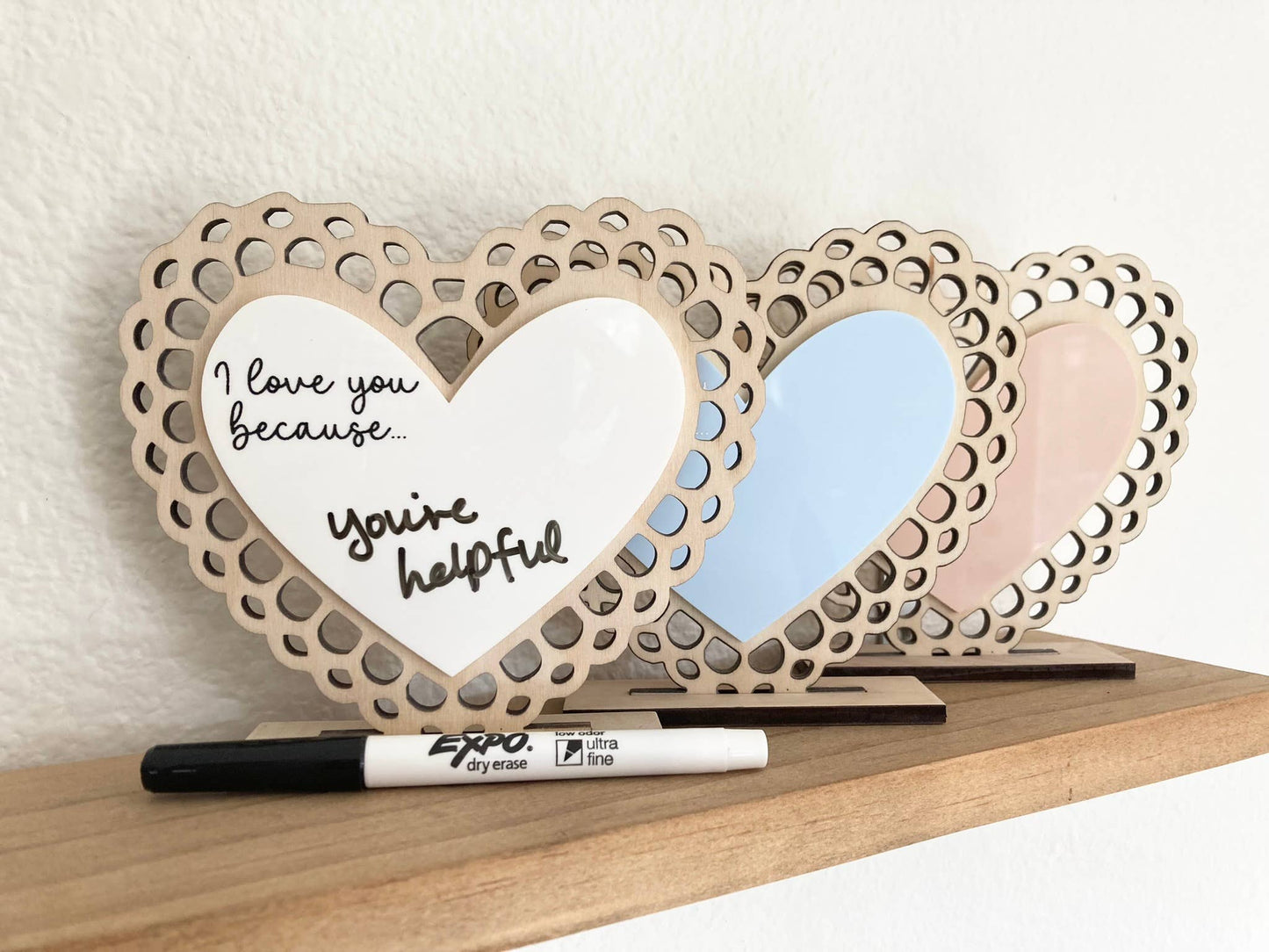 Cope and Co - Dry Erase Scalloped Heart Sign-Pink